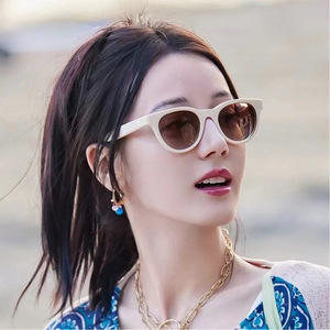 Lunettes de soleil rétro pour femmes, monture complète, polarisées, protection UV400, type 3, verres PC, monture blanche - Product Image 3