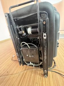 Роскошные сиденья для грузовиков с пневматической подвеской 875 NTS с функцией регулировки спинки и быстрым снятием - Product Image 3