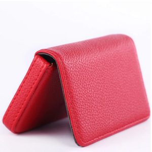 Le fabricant fournit des porte-cartes de visite en cuir, des porte-monnaie carrés multicolores, des portefeuilles minimalistes magnétiques de style coréen. - Product Image 5