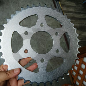 Kits de <span class=keywords><strong>chaîne</strong></span> et de pignons de <span class=keywords><strong>moto</strong></span> NS200 40-14T 520H avec joint torique - Pièces de rechange fiables et durables pour la transmission - Product Image 3