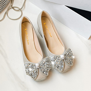 2025 nuevo estilo Xiaoxiangfeng tacón grueso zapatos de seguimiento medio zapatos de noche de primavera y otoño para mujer zapatos de gran tamaño - Product Image 1
