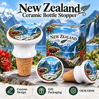 Bouchon de bouteille en céramique souvenir de voyage de Nouvelle-Zélande, design paysage floral des Fjords, bouchon de vin en porcelaine personnalisé