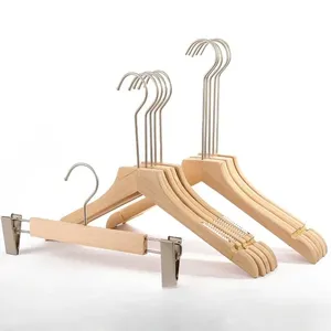 Cintres en bois à épaule large, 1 pièce, costume en bois personnalisé, cintre pour hôtel, placard, maison, <span class=keywords><strong>magasin</strong></span> lisse avec crochet rotatif à 360 - Product Image 1