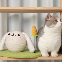 Griffoir pour chat en bois de sisal, sans poussière, durable, avec boule à griffer, style mignon, personnalisable pour Noël