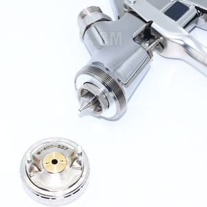 Pistolet à W-400 Iwata: Idéal pour les véhicules complets et les réparations de peinture automobile-Apprêt, Basecoat, Clearcoat - Product Image 1