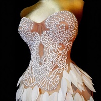 Robe tube blanche ornée de plumes, robe de danse latine sexy, robe de spectacle de scène pour banquet