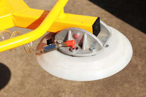 Équipement <span class=keywords><strong>de</strong></span> levage <span class=keywords><strong>de</strong></span> verre par aspiration 400-1200 kg avec ventouses, télécommande et rotation à 360° pour usage en construction - Product Image 3