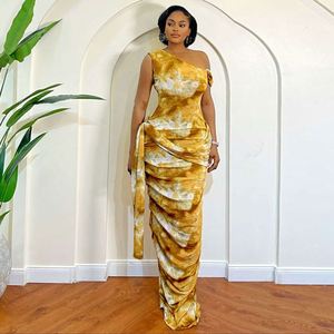 Robe longue d'été personnalisée pour femme, coupe ajustée, sans manches, avec plis à la taille et tissu jacquard velours, vente en gros - Product Image 1