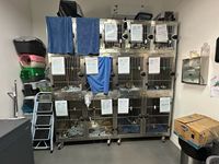 Cage pour animaux de compagnie de luxe moderne en acier inoxydable pour chiens, cage à 3 niveaux avec emballage en boîte