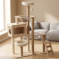 Arbre à chat multi-niveaux en bois avec tour de griffage, nid en peluche, capsule spatiale en acrylique et échelle en sisal pour chats d'intérieur