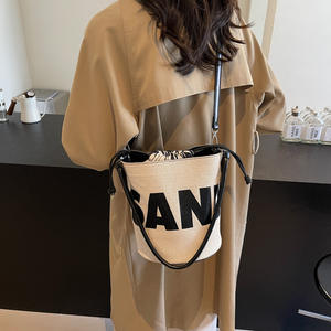 Combinaison de sac seau à lettres à la mode et de sac à cordon rayé, style décontracté et polyvalent - Product Image 2