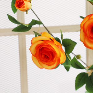 Guirnaldas de Rosas Coloridas, Flores Artificiales de Plástico y Seda, Decoraciones para Bodas y Hogar, Reutilizables, Alta Simulación - Product Image 3