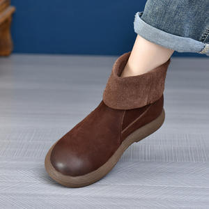 2024 femmes automne à semelles souples en cuir chaussures habillées nouveau Style collège et rétro forêt Style tout match plat à lacets décontracté célibataires - Product Image 1