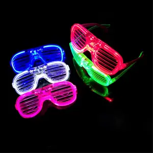 2022 creativo EL cable Led intermitente en forma de corazón gafas de plástico juguetes iluminados fiesta Rave concierto suministros gafas de fiesta brillantes