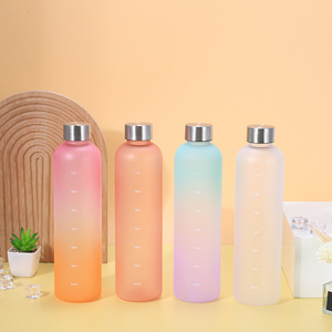 Botella de Agua de Lujo 2026 de 1000 ml con Degradado Esmerilado, Venta al por Mayor, Logotipo Personalizado, Tapa de Acero Inoxidable, Gran Capacidad, para Deportes y Gimnasio - Product Image 2