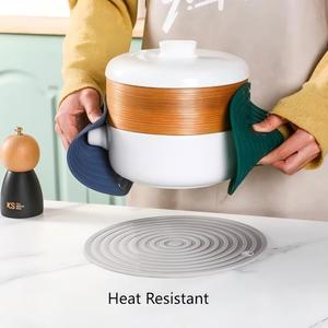 Sous-plats en silicone résistants à la chaleur de 9,45 pouces pour plats chauds, casseroles et poêles, tapis de comptoir ronds pour comptoirs de cuisine - Product Image 3