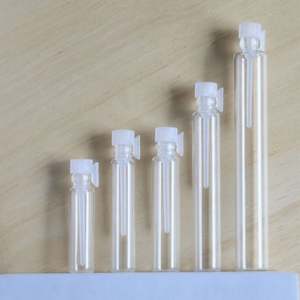 ขวดแก้วน้ำหอมแบบหยดขนาดเล็ก 1 มล. 2 มล. 3 มล. 5 มล. แบบใส ทรงเหลี่ยม สำหรับทดลอง ตัวอย่าง หรือพกพา  พร้อมฝาพลาสติก (สินค้าจากโรงงาน) - Product Image 5