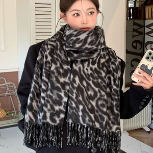 Écharpe en fourrure mi-longue pour femmes, style coréen, imprimé léopard, chaude et polyvalente, écharpe décorative pour l'automne/hiver - Product Image 3