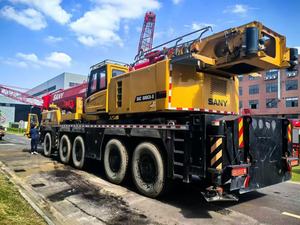 Grue mobile sur chenilles hydraulique d'occasion Sany STC3000C8-8 de 300 tonnes, avec moteur et moteur, pour travaux de construction de machines lourdes, vente chaude - Product Image 6