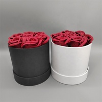 Boîtes cadeaux rondes de luxe en carton rigide blanc et noir pour roses éternelles, finition mate avec dorure à chaud