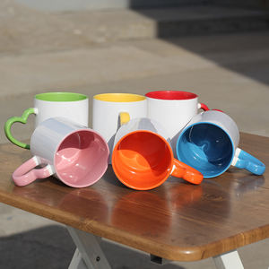 แก้วกาแฟ11ออนซ์ถ้วยเซรามิกแบบซับลิเมชันลายคริสต์มาสพอร์ซเลนด้วยมือแห่งความรักโลโก้ที่กำหนดเอง - Product Image 4