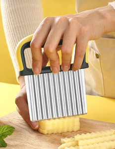 Curly <strong>Potatoes</strong> Wavy <strong>Slicer</strong> Vegetable Cutting Tool Stainless Steel Kitchen <strong>Cucumber</strong> Cutter Practical Household Manual Knife - Product Image 3