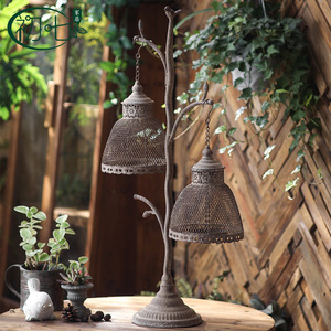 Lanterne porte-bougie en fer de style industriel rétro pour la décoration de la maison et du jardin - Product Image 3