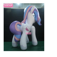Ballons publicitaires gonflables personnalisés My Little Pony rouges - Ballons en PVC résistant, couleurs personnalisables, imperméables, installation facile, garantie 2 ans