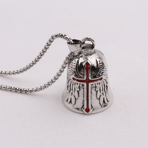 Pendentif porte-bonheur Gremlin Bell pour voiture et moto, avec ailes de plumes de squelette, ange, porte-clés, artisanat en métal, collier - Product Image 5