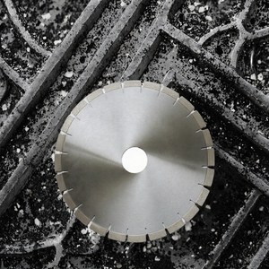 Disco de Sierra de Granito Multiusos Blanco Industrial OEM Soldado por Alta Frecuencia Jia Hong con Borde Segmentado, Afilado y Duradero, para Corte con Diamante - Product Image 2