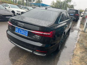 Voiture d'occasion Audi A6L <span class=keywords><strong>45</strong></span> <span class=keywords><strong>TFSI</strong></span> <span class=keywords><strong>Quattro</strong></span> Premium Luxury Sedan 2021 - Product Image 4