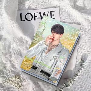 Personnage d'anime personnalisé impression de magazines de mode - Product Image 2