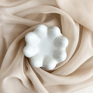 Masseur facial en céramique Gua Sha pour le grattage du visage et utilisation à l'eau chaude - Product Image 6