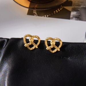 Heart-Shaped Knot <b>Stud</b> <b>Earrings</b> 18K Gold Plated Stainless Steel Everyday Wear Geometric Design JDE0107040 - Product Image 2
