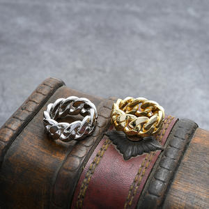 Anillos <span class=keywords><strong>de</strong></span> cadena cubana gruesa brillante Punk para mujeres y hombres, aleación <span class=keywords><strong>de</strong></span> cobre torcida, anillo <span class=keywords><strong>de</strong></span> Color dorado y plateado, joyería <span class=keywords><strong>de</strong></span> declaración <span class=keywords><strong>de</strong></span> Hip Hop <span class=keywords><strong>Rock</strong></span> - Product Image 2