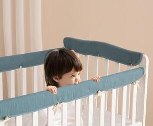 Ensemble <span class=keywords><strong>de</strong></span> 4 protège-barreaux <span class=keywords><strong>de</strong></span> <span class=keywords><strong>lit</strong></span> pour bébé en coton biologique, anti-collision, pour berceaux standard, rails longs, réversible, pour la dentition - Product Image 2