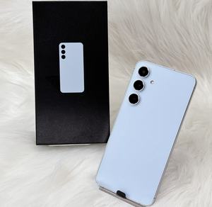 Teléfono Inteligente S24FE 5G con Pantalla QHD+ de 120Hz, Desbloqueado, Doble SIM, Android - Product Image 4