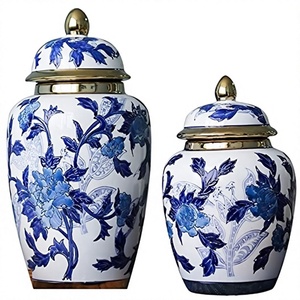 Vase Urne de Table en Métal Doré Creux de Luxe avec Couvercle, Style Pot à Gingembre, Centre de Table Décoratif - Product Image 4