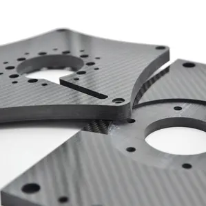 Fabrication professionnelle personnalisée CNC pièces en Fiber de carbone 3k plaque de tôle en Fiber de carbone CNC services d'usinage de coupe