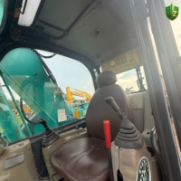 Excavadora Mediana y Pequeña Kobelco SK135SR de 13.5 Toneladas, Brazo Corto para Trabajos Urbanos en Espacios Reducidos, Bajo Número de Horas y Precio Bajo