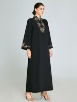 Abaya noire de créateur de mode avec broderie florale dorée col Mandarin robe longue à manches longues pour la fête et la tenue