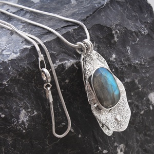 Labradorite เหลี่ยมเพชรพลอย925เครื่องประดับสร้อยคอเงิน - Product Image 1