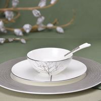 Service de table haut de gamme en porcelaine fine de style chinois, motif encre de Chine, bordure argentée, élégant et sophistiqué, pour fêtes et hôtels