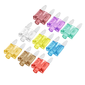 Fusibles Automotrices de Tamaño Mediano 5A 10A 15-40A, Tabletas de <span class=keywords><strong>Seguro</strong></span> para Automóviles, Fusible Mediano con Lámpara, Fusibles para Automóviles con Caja y Clip - Product Image 5