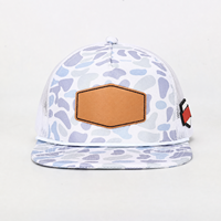 Casquette Snapback 5 Panneaux Personnalisée de Haute Qualité avec Broderie 3D, Camouflage, Trous Découpés au Laser et Patch en Cuir – Fabricant de Casquettes Gorras Snapback