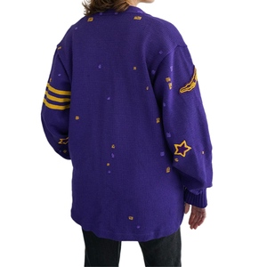 <span class=keywords><strong>Cardigan</strong></span> da donna in maglia di cotone a righe in lana e maglia di lana all'ingrosso personalizzato ciniglia ricamato <span class=keywords><strong>viola</strong></span> e oro Omega Psi Phi Phi - Product Image 4