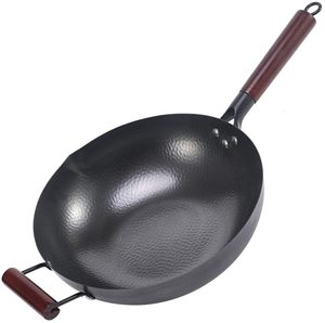 中国传统手工碳钢炒锅带木柄不粘锅，用于电动、感应和燃气灶 - Product Image 1