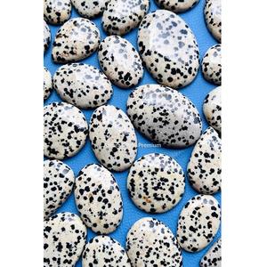 Pierre précieuse en vrac pour la fabrication de bijoux pierre polie tachetée crème et noire - Product Image 4