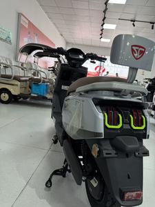 <span class=keywords><strong>Moto</strong></span> Électrique Adulte la Plus Vendue avec Moteur 1500W, <span class=keywords><strong>Batterie</strong></span> 72V20A et Autonomie de 70 km/h - Product Image 2