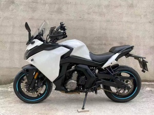 <span class=keywords><strong>Moto</strong></span> 400GT 400cc, bicylindre en parallèle, refroidissement liquide, <span class=keywords><strong>sport</strong></span> <span class=keywords><strong>touring</strong></span>, ABS, 6 vitesses, adaptée à toutes les conditions routières - Product Image 4